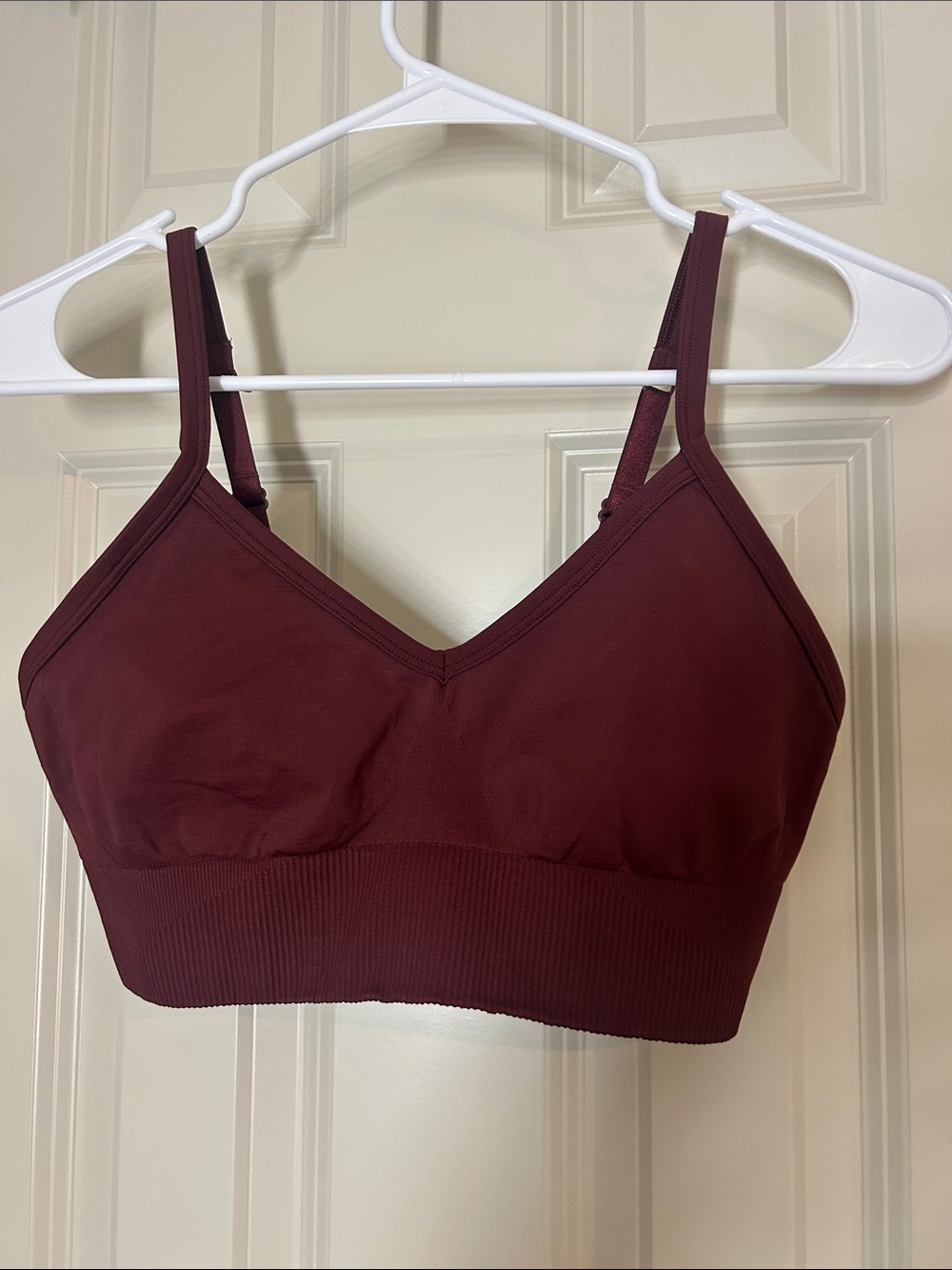 Lululemon Burgundy Sports Bra Size 6 C/D